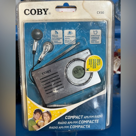 Vintage Coby Compact AM/FM Radio - Picture 1 of 3
